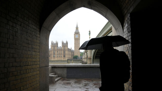  В Обединеното кралство се провеждат предсрочни парламентарни избори Досегашната опозиция