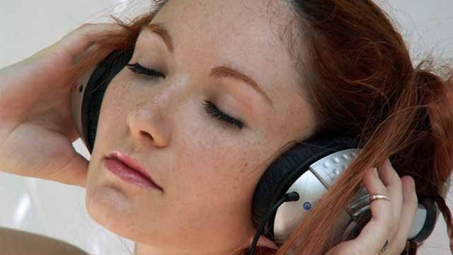 55 от българите обичат да слушат музика в ежедневието си