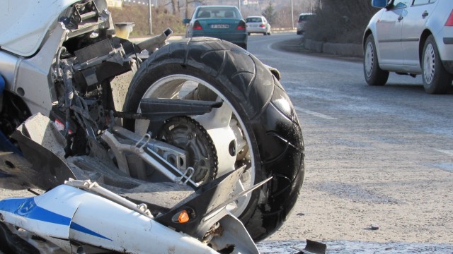 Мотоциклетист пострада при катастрофа на пътя между мъглижките села Ягода