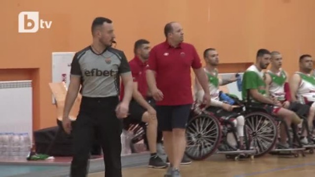 Националният ни отбор по баскетбол на колички загуби от Гърция в контрола (ВИДЕО)