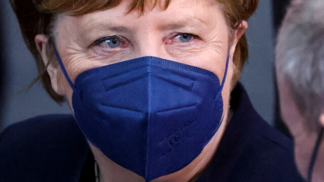 Ангела Меркел определи руската инвазия в Украйна като варварска агресия
