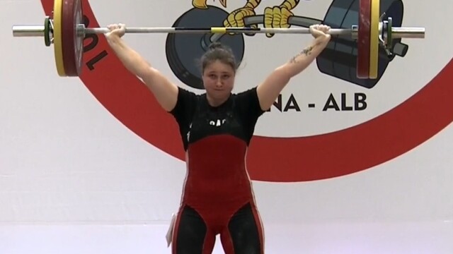 Мария-Магдалена Кирева се размина с медал в Тирана 
