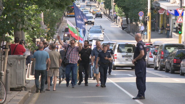 Работници в Топлофикация София протестират с искане за по високи заплати Недоволството