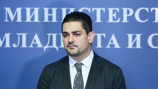 Очаква се изявление на депутата от ПП ДБ Радостин Василев Вчера