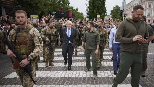 Борис Джонсън посети Украйна