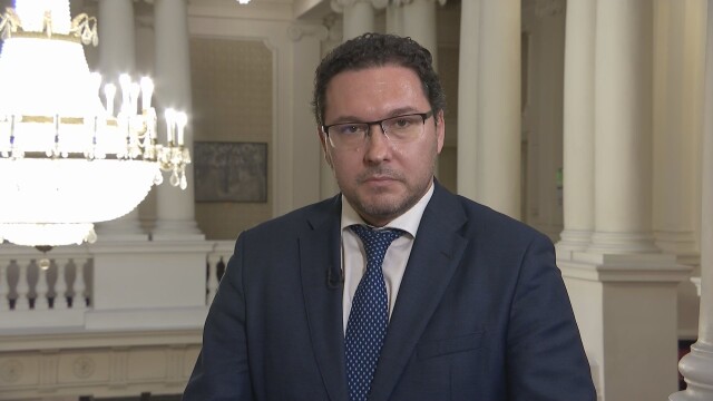 Заместник председателят на ГЕРБ Даниел Митов заяви че няма коалиция между