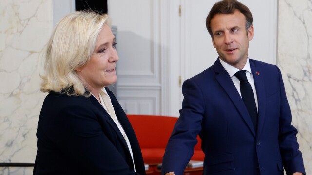 Френските леви и десни партии отхвърлиха днес призива за помощ