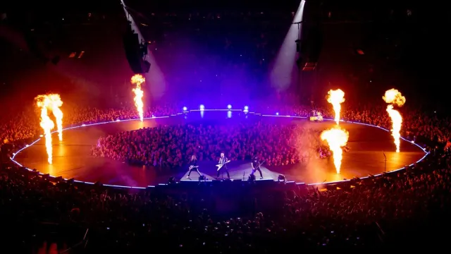 Metallica пренасят турнето си 