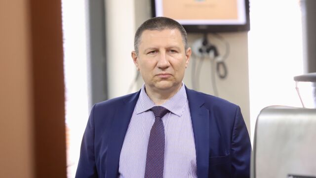 И ф главен прокурор Борислав Сарафов внесе в Конституционния съд
