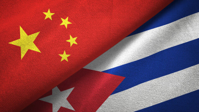 Китай отрече твърденията че използва Куба като шпионска база като