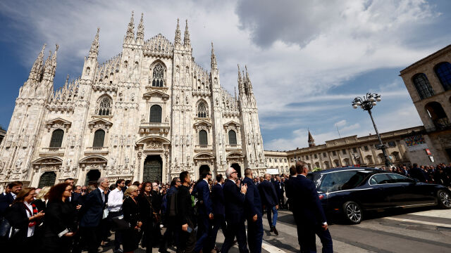 Силвио Берлускони ще бъде кремиран в провинция Алесандрия а прахът