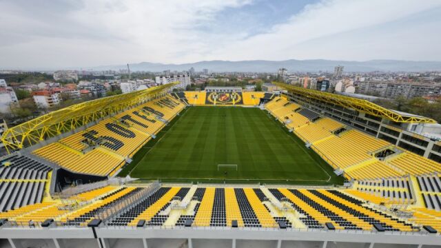 "Колежа" очарова УЕФА, става национален стадион (ВИДЕО)
