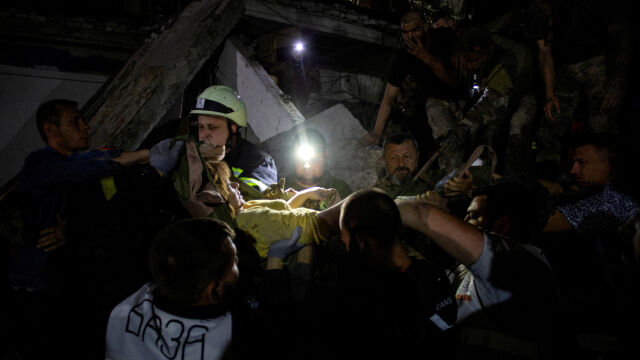 Руски въздушен удар унищожи популярен пица ресторант в Краматорск Загинали