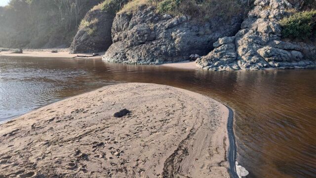 Пясъчната коса на река Караагач край Китен е разрушена незаконно