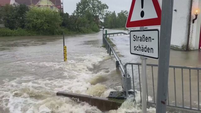 Поройни дъждове предизвикаха сериозни наводнения в Южна Германия На места