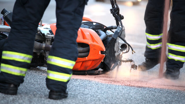 30 годишен моторист е загинал след катастрофа в Пазарджишко Това съобщиха
