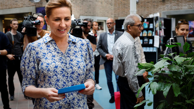  Датската министър председателка Мете Фредериксен е откарана в болница заради получена