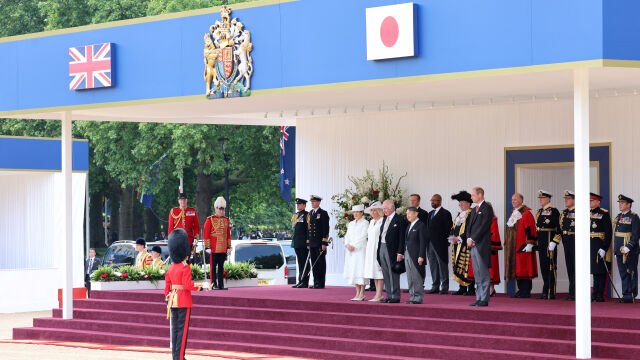  Британският крал Чарлз III и кралица Камила посрещнаха японския император