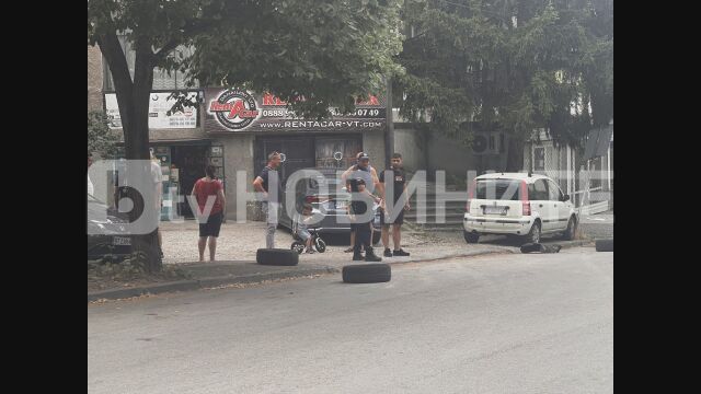  Екшън във Велико Търново с автомобил и полицейски екипи се