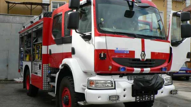Изгоря култово в близкото минало кафене Лого в Перник съобщава