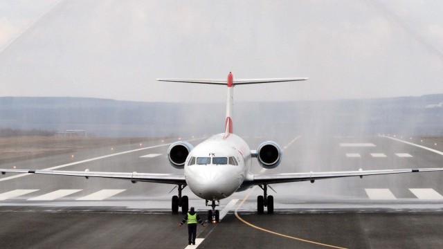 Ръст на пътниците на Летище Бургас в разгара на летния
