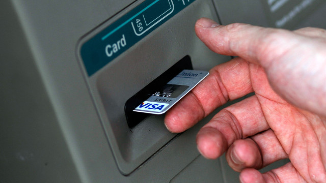 Намаляването на броя на банкоматите най вече в по малките населени