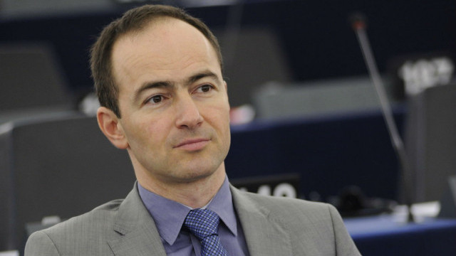 Отказът да бъде допуснат евродепутатът от ЕНП ГЕРБ Андрей Ковачев в