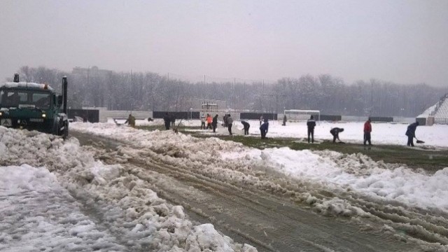 Снимка: Отложиха пловдивското дерби