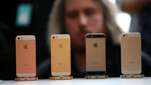 Три от познатите продукти на Apple стават ретро