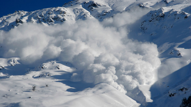 13 души са загинали в няколко ски курорта в Алпите