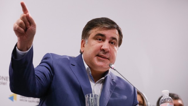 Бившият грузински президент Михаил Саакашвили е преместен в интензивното отделение