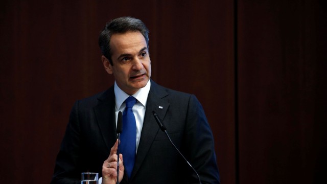 Гръцкият премиер предупреди Скопие че нарушаването на Преспанския договор излага