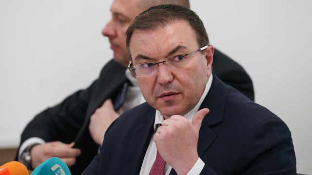 Председателят на комисията по здравеопазване в парламента проф Костадин Ангелов