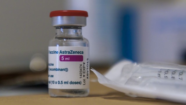 4800 дози от ваксината срещу COVID-19 на Астра Зенека пристигнаха