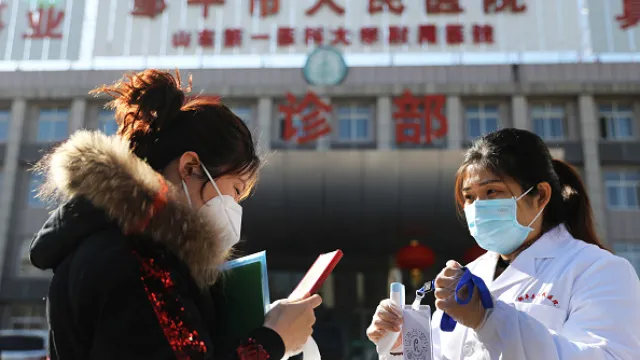 Китай съобщи за 35183 нови случая на коронавирус предава Ройтерс