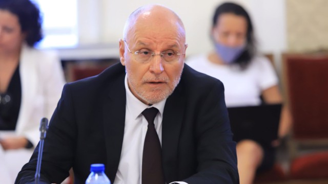 Димитър Радев застава начело на БНБ за нов 6-годишен мандат
