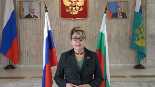 Посланикът на русия у нас Елеонора Митрофанова поздрави българския народ