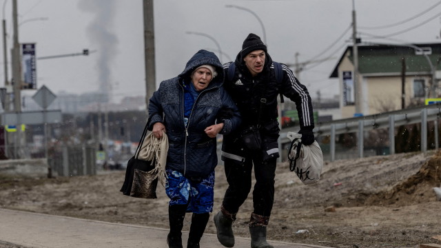 Според Украйна предложението на Русия хуманитарните коридори, които да отведат