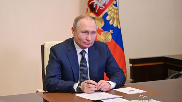 Руският президент Владимир Путин е наредил прекратяване на огъня в