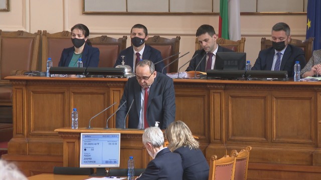 От „Продължаваме Промяната“ (ПП) поискаха информация от службите защо български