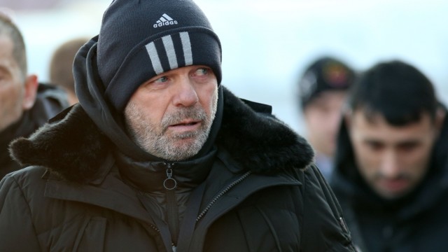Треньорът на ЦСКА Стойчо Младенов не скри разочарованието си от