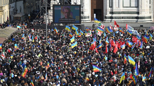 Няколко хиляди души се събраха на демонстрация във Флоренция в