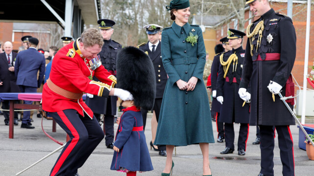 Кейт Мидълтън и принц Уилям присъстваха на парада по случай