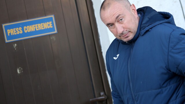 Треньорът на Левски Станимир Стоилов вярва че скоро сините могат