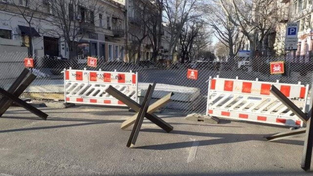 Серия експлозии са проехтели в южния украински пристанищен град Одеса