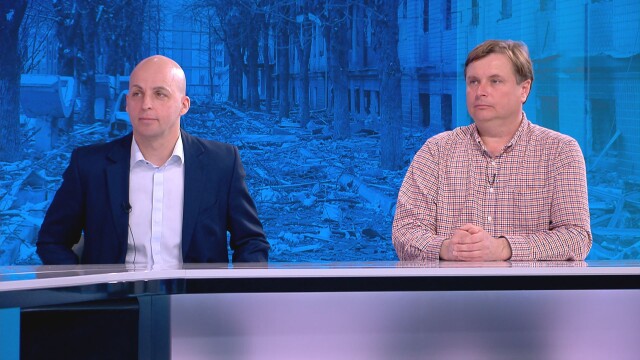 Специалните пратеници на bTV Стоян Георгиев и Александр Осиченко се