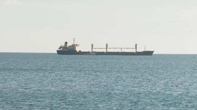 отплава от пристанището в Мариупол Плавателният съд беше блокиран там
