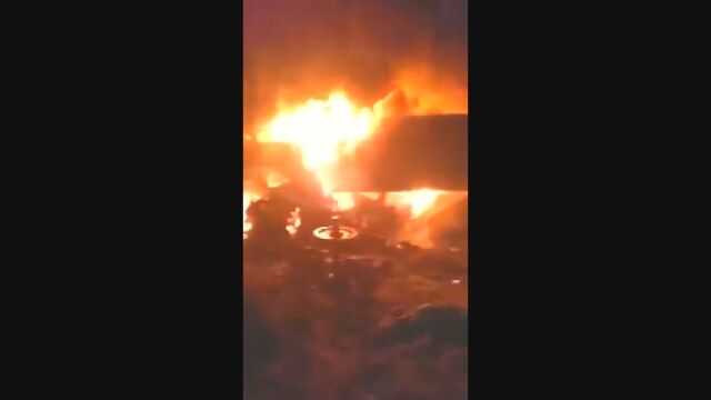 Видеоклип публикуван в социалните мрежи показва минутите след влаковата катастрофа