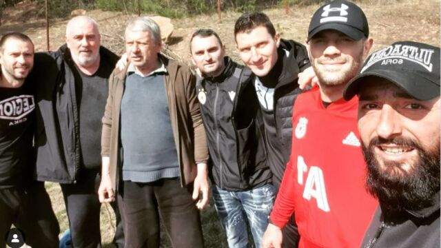 Изпълнено: Фенове на ЦСКА ремонтираха имота на дядо Стефан (ВИДЕО)