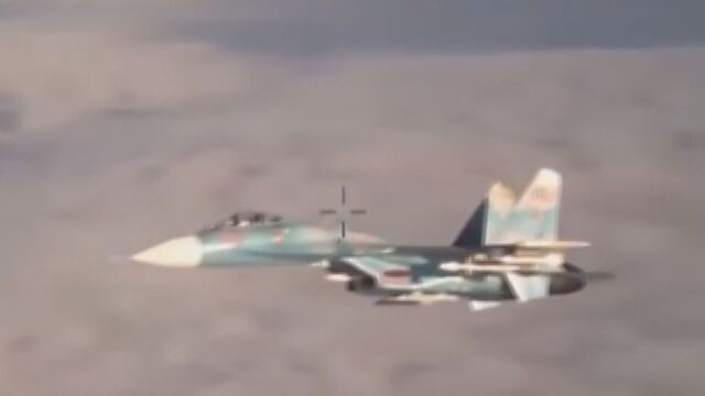 Москва разглежда инцидента с руския изтребител Су 27 и американски